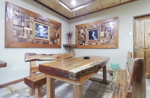 Berastagi House | Alloyna Country Cottage Brastagi