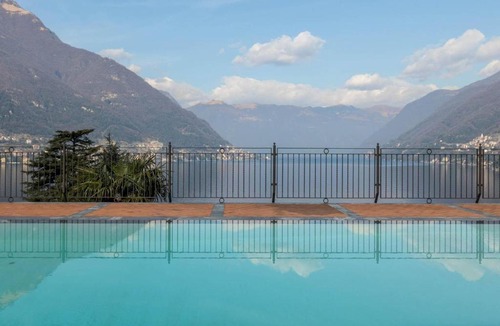 Riva Apartment | ALTIDO Amazing View Apt for 6 with Communal Pool