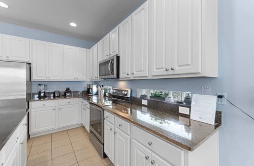 Kissimmee Resort | AMAZING BELLA VIDA RESORT 270BD-5 BEDROOMS - 5 BATHROOMS - 10 GUESTS- LAKE VIEW