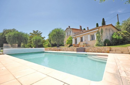 Grasse House | Amazing home in Grasse with 4 Bedrooms, WiFi and Outdoor swimming pool