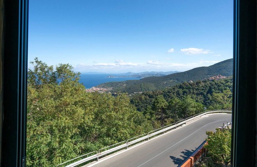 Marciana House | Amazing Home in Marciana With 3 Bedrooms and Internet