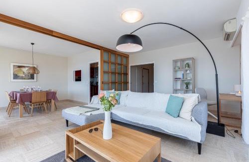 Villefranche-sur-Mer Apartment | Amazing Sea View 2Bdr Swimming Pool Parking