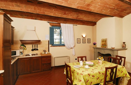 Vinci Villa | AMAZING VILLA WITH POOL 17 BEDROOMS AND 9 BATHROOMS 20-35 PEOPLE, NEAR FLORENCE