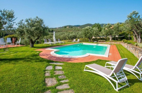 Vitolini Villa | Amazing Villa with pool in Vinci close to Leonardo's house.