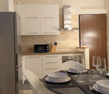 Lambrate Apartment | Ampio alloggio Milano-Lambrate desing district accessibile senza barriere architettoniche e letto king size