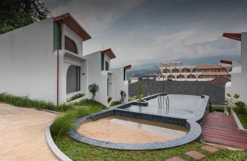 Karanganyar Hotel | Anaya Azana Hotel & Villa Tawangmangu