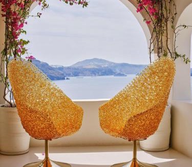 Oia Hotel | Andronis Luxury Suites