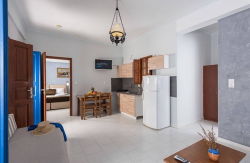 Perissa House | Anezina Villas