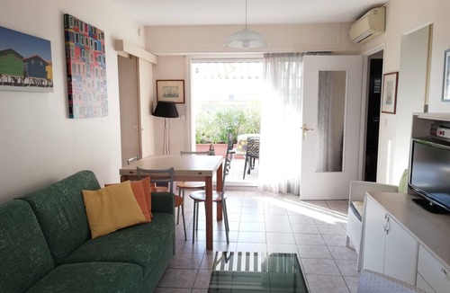 Antibes Old Town Apartment | Antibes boulevard Albert premier residence le Calypso