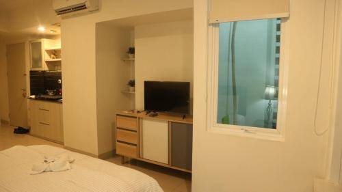 Pekayon Jaya Apartment | Apartemen Grand Kamala Lagoon by Cheapinn
