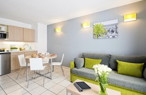 Les Baumettes Apartment | Aparthotel Adagio Acess Nice Magnan - 2 Rooms 4 People