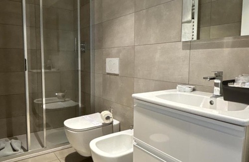 Zona Farini Apartment | Aparthotel Isola