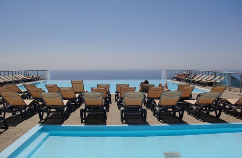 Cap d'Ail Apartment | Apartment 5pers sea view 42m² -Res. Pierre & Vacances Monaco Cap d'Ail swimming pool