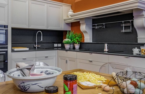 Santa Croce Villa | Apartment Alberti - Three Bedroom Villa, Sleeps 6
