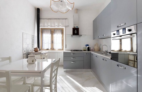 Licciana Nardi Apartment | Apartment 'Ca' Lina' with Balcony and Wi-Fi
