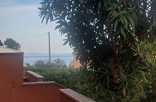 Cavo Apartment | Apartment Cala Azzurra - with large garden and a stone's throw from the sea