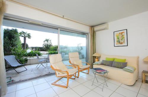 Pointe Croisette Apartment | Apartment Cannes Bay-2 by Interhome