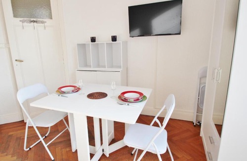 Musicians Quarter Apartment | Apartment Escurial 4 PAX WIFI FERRANDO