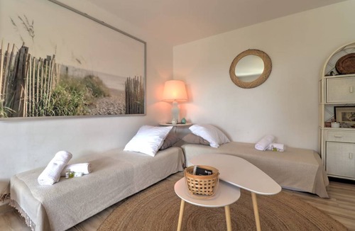 California - Pezou Apartment | Apartment ∙ 1 bedroom ∙ 4 guests