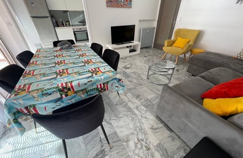 Roquebrune-Cap-Martin Apartment | APARTMENT 6 pers 150m SEASIDE SEA LARGE TERRACE SEA VIEW PARKING