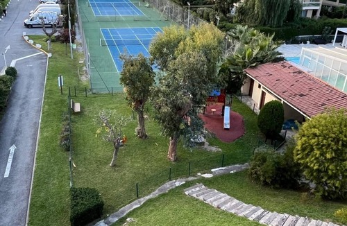 Saint-Laurent-du-Var Apartment | Apartment 55m2 sea view Heliotel Marine 4* residence