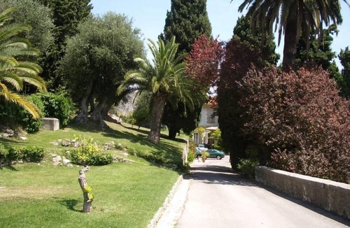 Villefranche-sur-Mer Apartment | Apartment with 2 terraces, incredible sea view in private domain