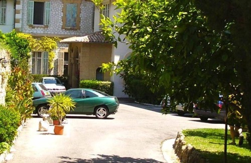 Villefranche-sur-Mer Apartment | Apartment with 2 terraces, incredible sea view in private domain