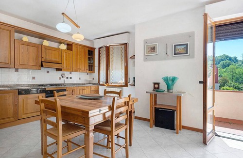 Montevarchi Apartment | Apartment 'Girasole' with Private Terrace, Private Garden and Wi-Fi