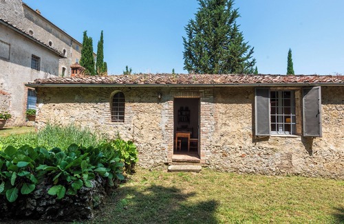 Monteroni d'Arbia Apartment | Apartment 'Guardiola' with Shared Garden