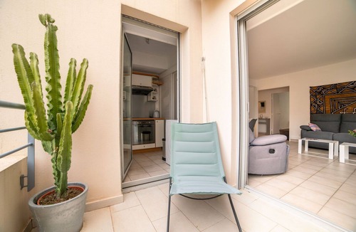 Prado - Republique Apartment | Apartment in Cannes with 2 bedrooms sleeps 4