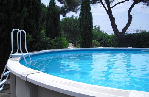 Bibbona House | Apartment in country house with a large park and swimming pool near the sea