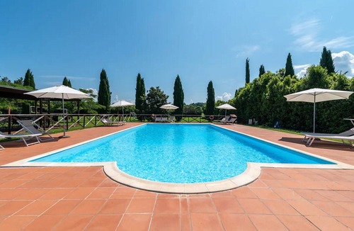 Laterina Apartment | Apartment in Laterina with pool