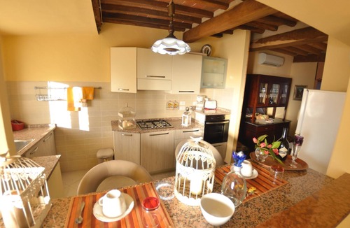 Lucca Historical Center Apartment | Apartment in Lucca with 3 bedrooms sleeps 7