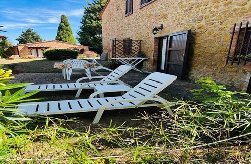 Montaione Apartment | Apartment in Tuscany with Pool and Garden