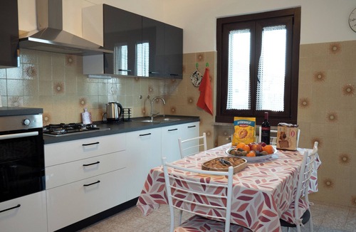 Muggia Villa | Apartment in villa with garden CIN IT032003C2BP5JM2B2