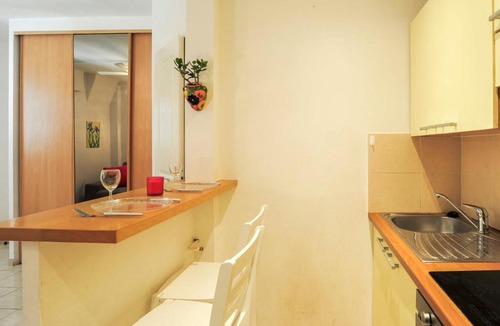 Cannes Apartment | Apartment L'Oasis by Interhome
