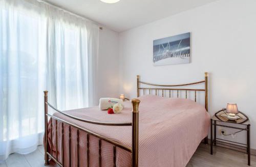 Saint-Aygulf Apartment | Apartment La Chênaie-4 by Interhome