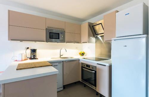 Saint-Aygulf Apartment | Apartment La Chênaie-5 by Interhome