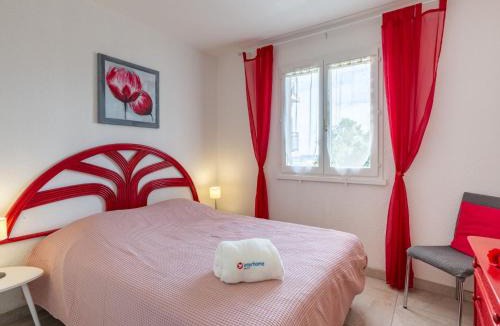 Saint-Aygulf Apartment | Apartment La Nuit de Mai-5 by Interhome