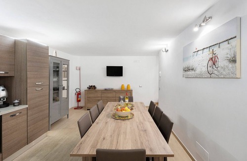 Anacapri Apartment | Apartment 'La Primavera' with Mountain View, Wi-Fi and Air Conditioning