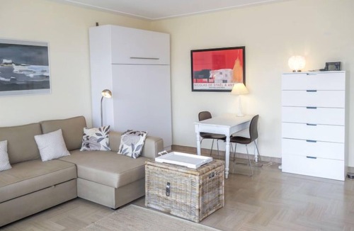 Antibes Old Town Apartment | Apartment Le Bastion in Antibes - 2 persons, 1 bedrooms