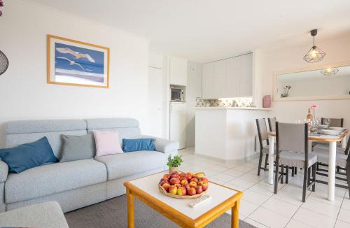 Cap Esterel Apartment | Apartment Le Hameau - K4 124 by Interhome