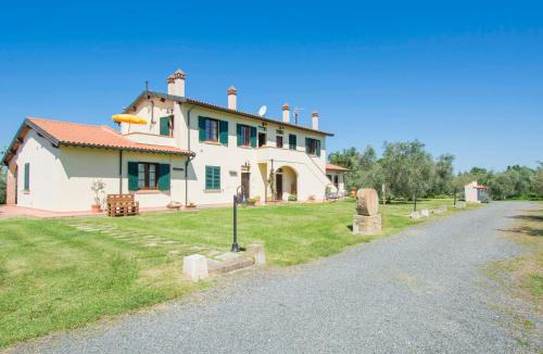 Cecina Apartment | Apartment Le Macine-4 by Interhome