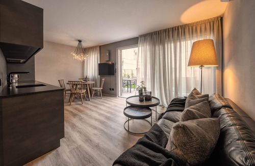 Merano Historic Center Apartment | Apartment "Lores Loft" with Garden & Wi-Fi