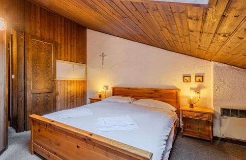 Giustino Apartment | Apartment Mansarda al Doss by Interhome