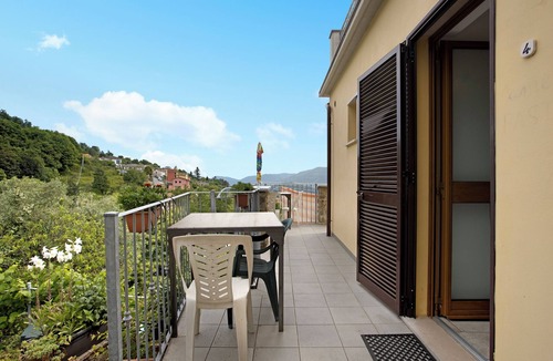 Ricco del Golfo di Spezia Apartment | Apartment 'Monolocale Arianna 2' with Wi-Fi
