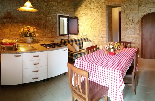 Casale Marittimo Apartment | Apartment No. 1 Casalevecchio