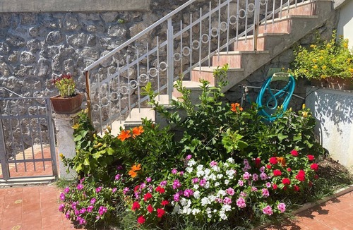 Praiano Apartment | Apartment overlooking the sea with private terrace, private access to the sea.