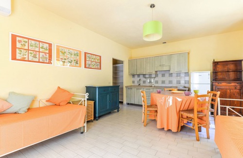 Zanca Apartment | Apartment 'Pettirosso Casa Vai' with Sea View, Wi-Fi and Air Conditioning