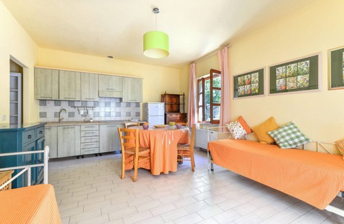Zanca Apartment | Apartment 'Pettirosso Casa Vai' with Sea View, Wi-Fi and Air Conditioning